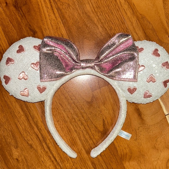 NWOT Tokyo Disney Embroidered Heart Sequin Mickey Minnie Mouse Ears Headband - Picture 2 of 15